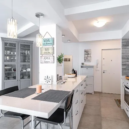 Fuer 2 Personen Ca 66 Qm In Nerja, Andalusien Costa Del Sol Apartment *